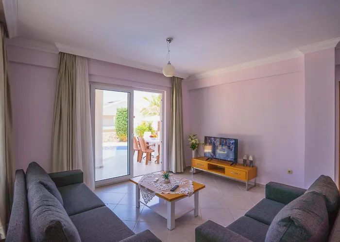 Hanel Life Royale 15 With Private Pool